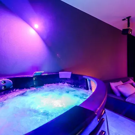 Jacuzzi Cinema Wabi Sabi 3 Lägenhet Kaunas