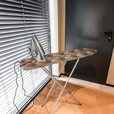 Jacuzzi Cinema Wabi Sabi 3