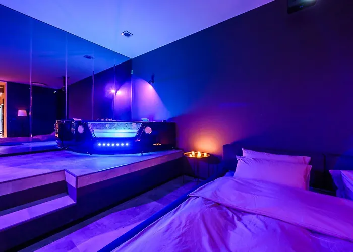 Jacuzzi Cinema Wabi Sabi 3 アパート カウナス