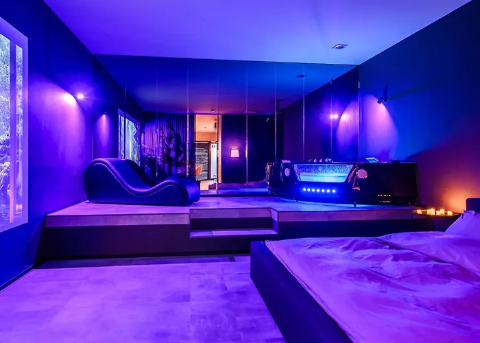 アパート Jacuzzi Cinema Wabi Sabi 3 *