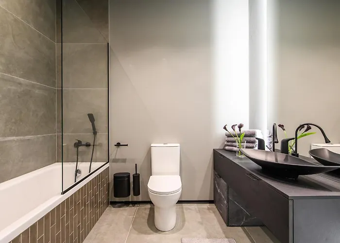 Jacuzzi Cinema Wabi Sabi 3