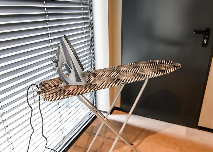 Jacuzzi Cinema Wabi Sabi 3